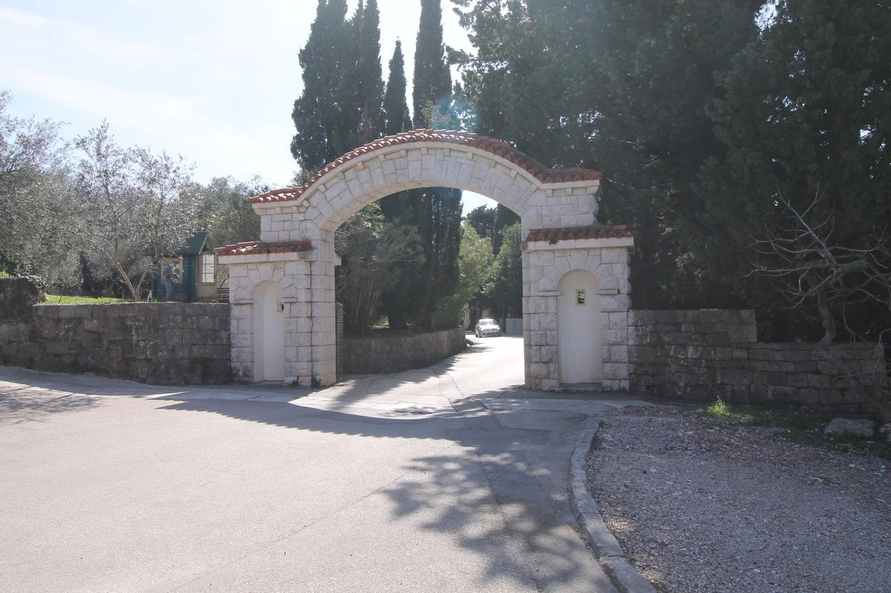 Luxury Apartment Stefan Sveti Stefan Exterior photo